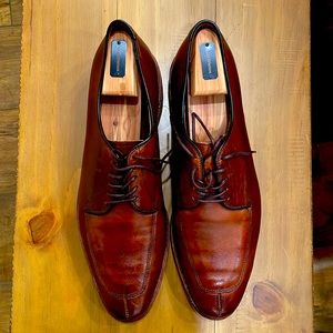 dress shoes in very good condition!!